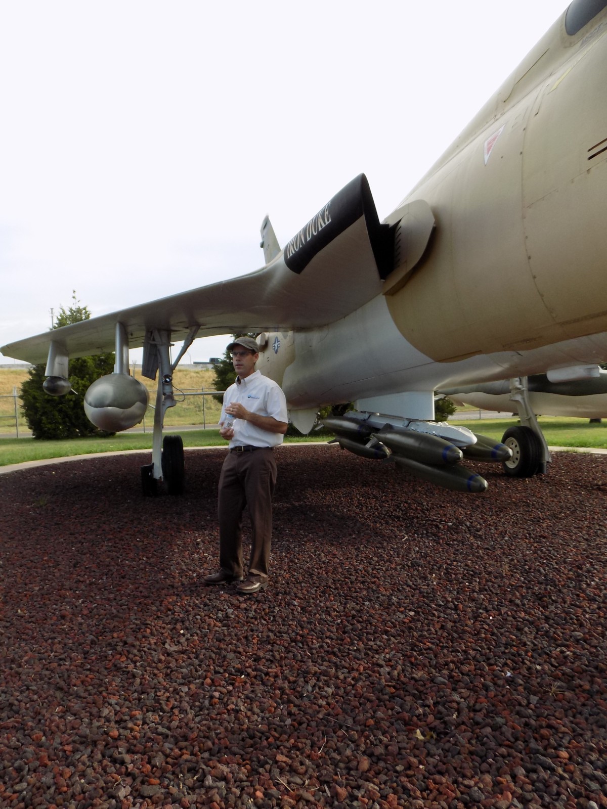 Steve near an F-105 "Thud" fighter-bomber on a recent Intro to Aeronautics field trip.